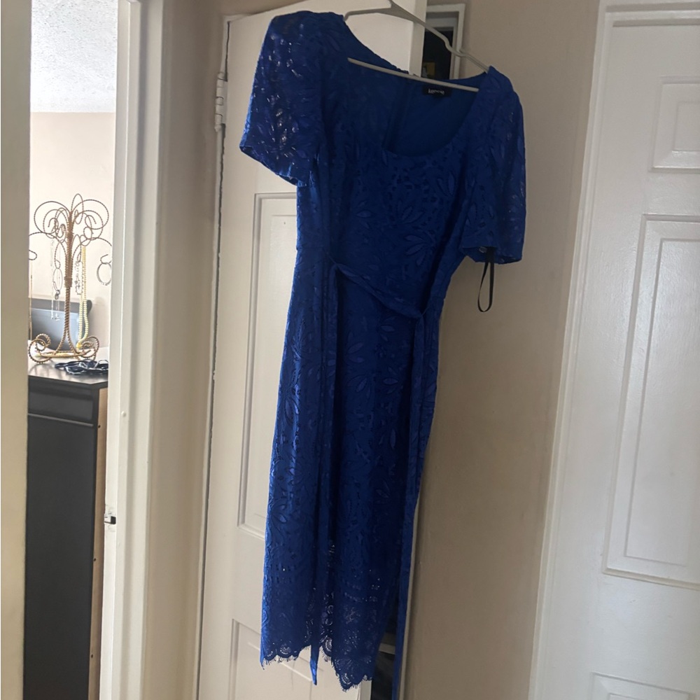 Dress - Picture 2 of 4